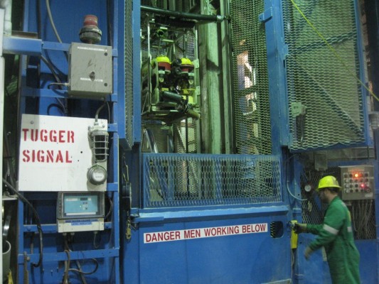 SeaView Systems Falcon DR about to ascend the flooded mineshaft
